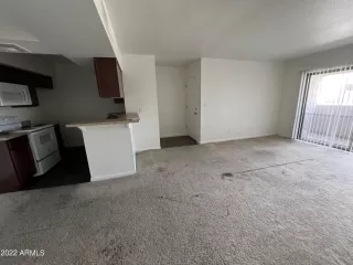 Photo #6: 6460521 Listing