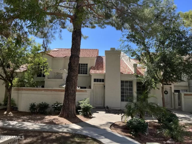 MLS: 6460599 Condo For Sale