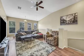 Photo #3: 6460783 Listing