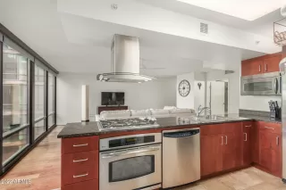 Photo #4: 6460800 Listing 