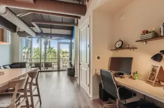 Photo #5: 6460939 Listing 