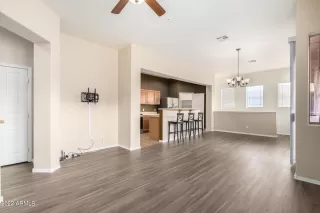 Photo #2: 6461263 Listing 