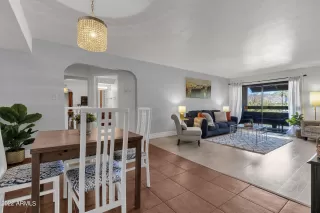 Photo #4: 6461287 Listing