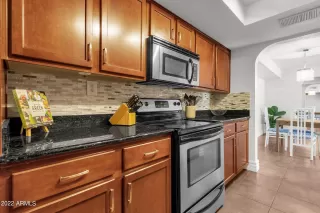 Photo #6: 6461287 Listing