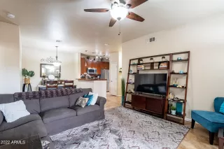 Photo #6: 6461539 Listing