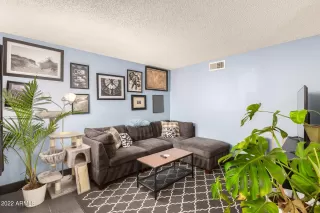 Photo #4: 6461622 Listing