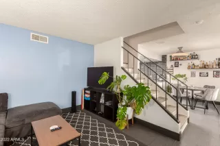 Photo #6: 6461622 Listing