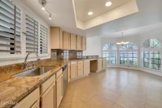 Photo #4: 6461914 Listing 