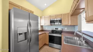 Photo #1: 6461920 Listing 