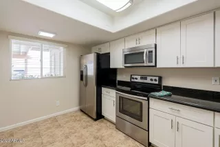 Photo #2: 6461990 Listing 