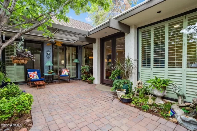 MLS: 6462013 Condo For Sale