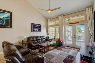 Photo #4: 6462090 Listing