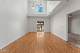 Photo #2: 6462726 Listing