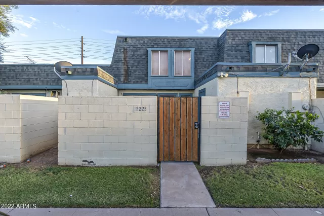 MLS: 6462760 Condo For Sale