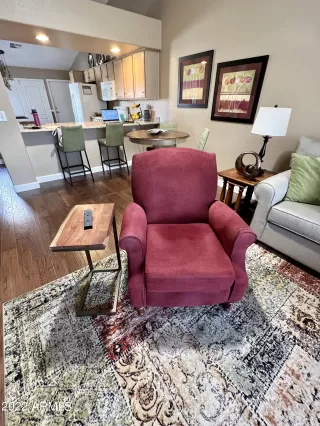 Photo #5: 6462786 Listing