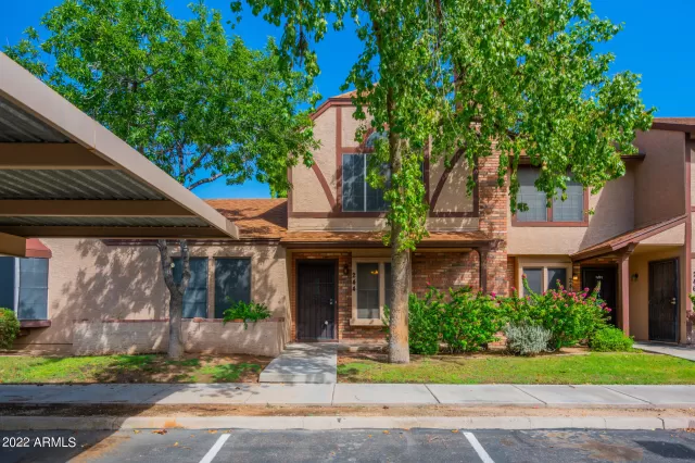 MLS: 6462981 Condo For Sale