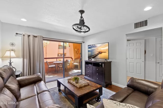 MLS: 6463105 Condo For Sale