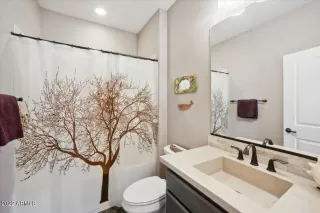 Photo #3: 6463521 Listing 