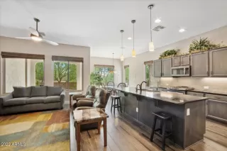 Photo #4: 6463521 Listing 