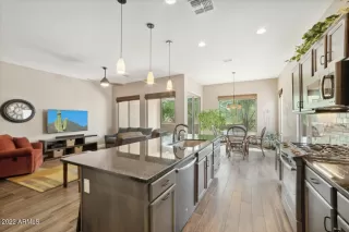 Photo #5: 6463521 Listing 