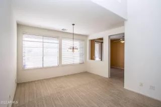 Photo #5: 6463828 Listing