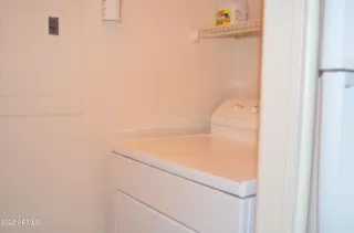 Photo #4: 6463860 Listing