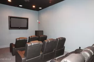 Photo #6: 6463860 Listing