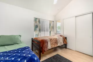 Photo #4: 6463999 Listing