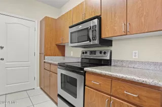 Photo #3: 6464164 Listing 