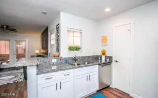 Photo #4: 6464307 Listing