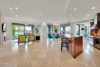 Photo #3: 6464366 Listing