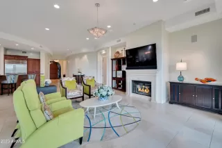 Photo #5: 6464366 Listing