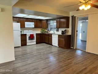 Photo #3: 6464474 Listing