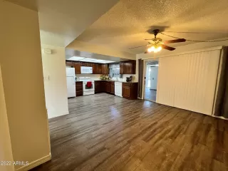 Photo #5: 6464474 Listing