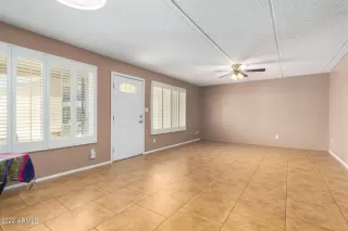 Photo #4: 6464524 Listing