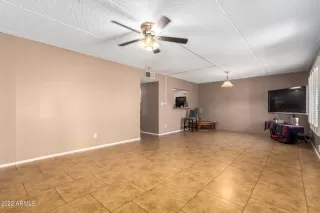 Photo #6: 6464524 Listing