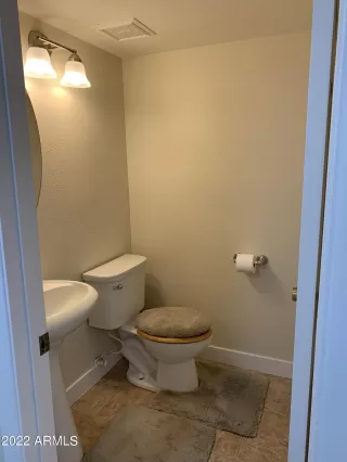 Photo #6: 6464623 Listing