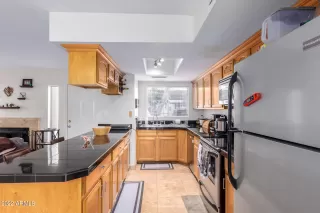 Photo #4: 6464887 Listing