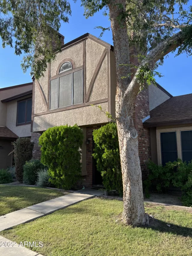 MLS: 6465266 Condo For Sale