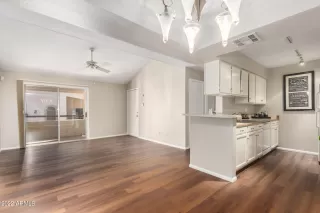 Photo #4: 6465293 Listing