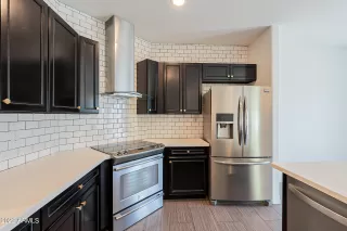 Photo #3: 6465432 Listing 