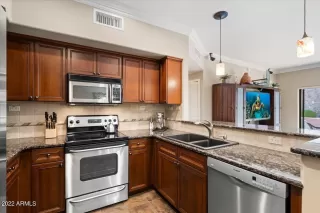 Photo #4: 6465686 Listing