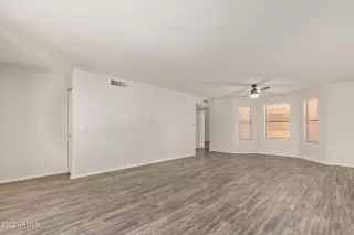 Photo #4: 6465896 Listing 