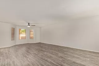 Photo #5: 6465896 Listing 