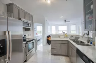 Photo #3: 6466261 Listing