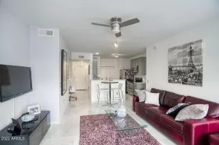 Photo #6: 6466261 Listing