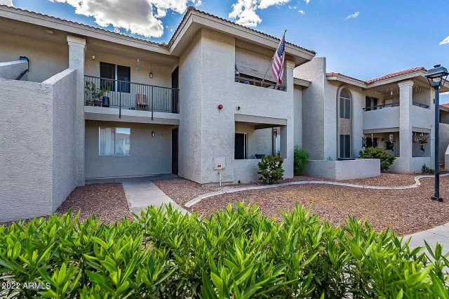 MLS: 6466387 Condo For Sale