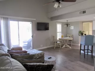 Photo #4: 6466705 Listing