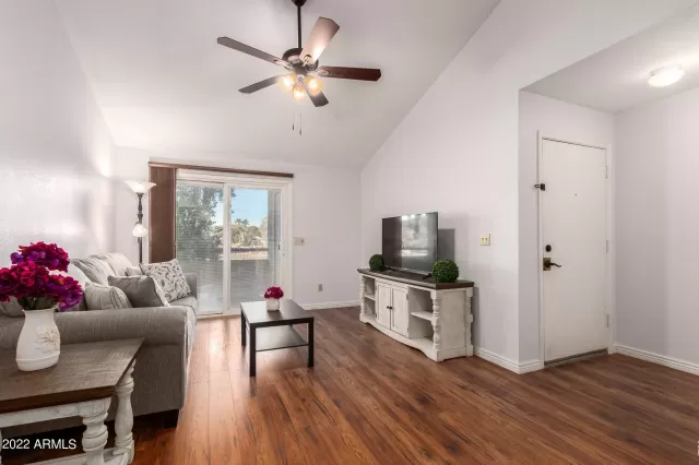 MLS: 6466889 Condo For Sale