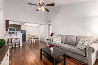 Photo #2: 6466889 Listing 